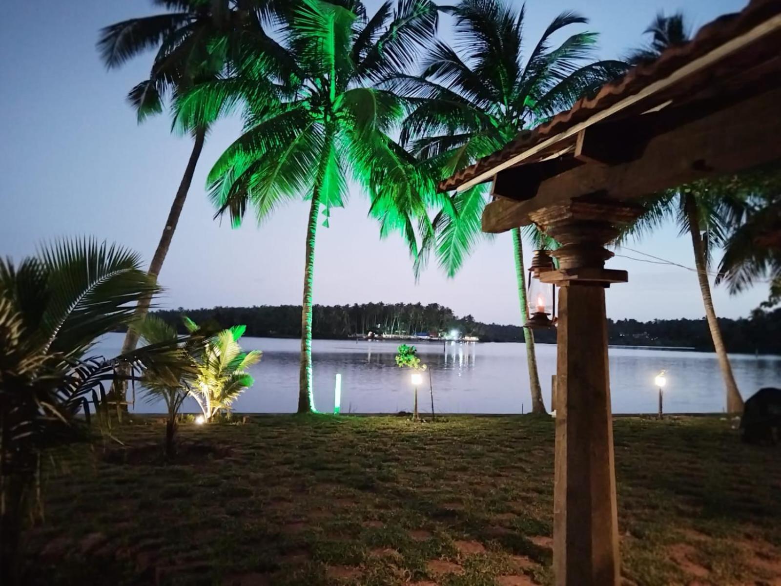 Whispering Waters Vila Calecute Exterior foto